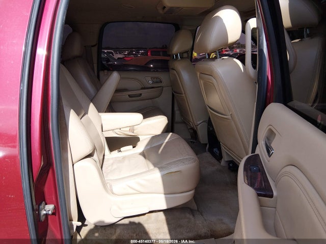 45140377 :رقم المزاد ، 1GYS4HEF9BR150576 vin ، 2011 Cadillac Escalade Esv Luxury مزاد بيع