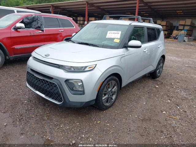 2021 Kia Soul S მანქანა იყიდება აუქციონზე, vin: KNDJ23AU4M7796590, აუქციონის ნომერი: 45140420