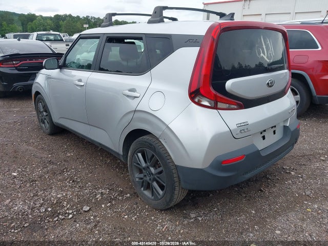 2021 Kia Soul S მანქანა იყიდება აუქციონზე, vin: KNDJ23AU4M7796590, აუქციონის ნომერი: 45140420