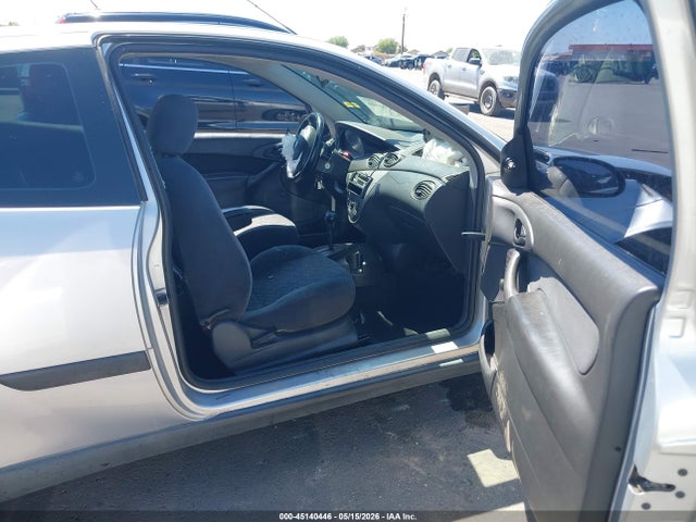 Продажа на аукционе авто 2002 Ford Focus Zx3, vin: 3FAFP313X2R222540, номер лота: 45140446