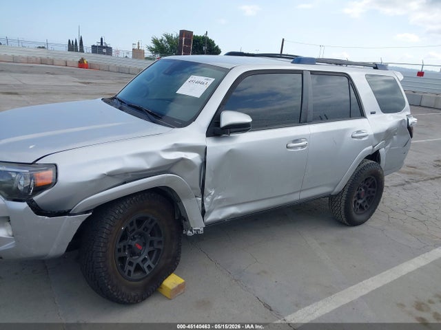 JTEZU5JR6L5213799 Toyota 4RUNNER SR5