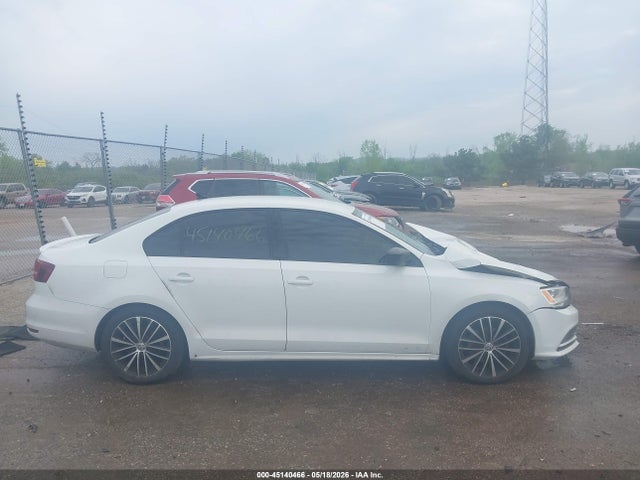 45140466 :رقم المزاد ، 3VWD17AJXGM395453 vin ، 2016 Volkswagen Jetta 1.8t Sport مزاد بيع