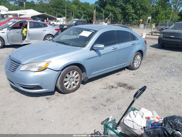 Продажа на аукционе авто 2014 Chrysler 200 Touring, vin: 1C3CCBBBXEN171514, номер лота: 45140469