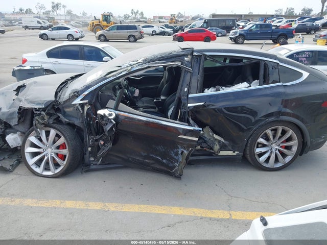Tesla Model X 75d/p100d/p90d 2016 5YJXCBE41GF018130 Image 13