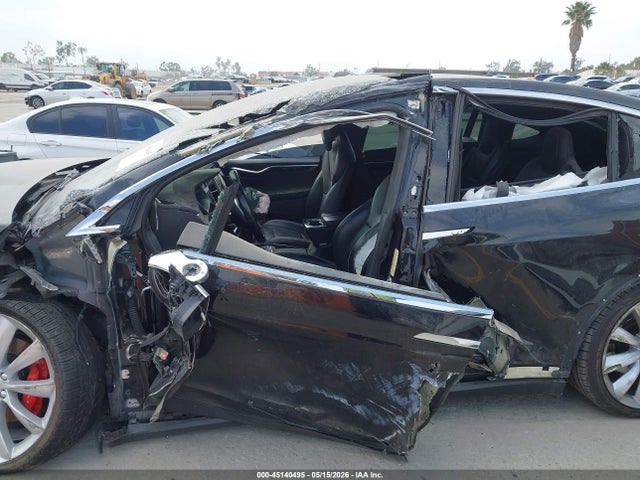 Tesla Model X 75d/p100d/p90d 2016 5YJXCBE41GF018130 Image 18