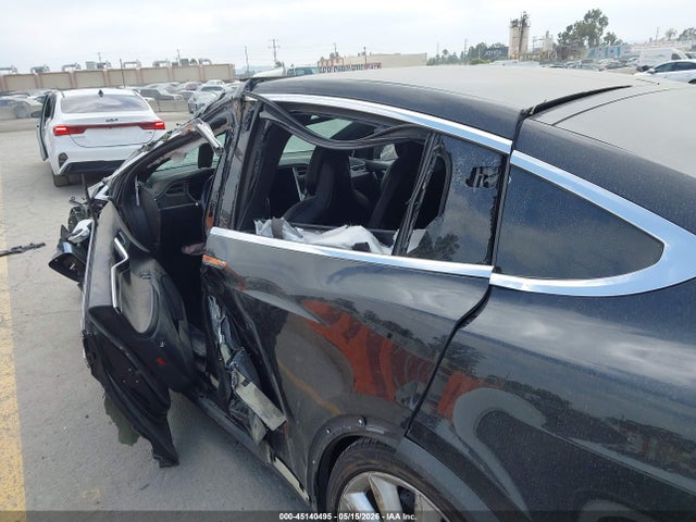 Tesla Model X 75d/p100d/p90d 2016 5YJXCBE41GF018130 Image 21
