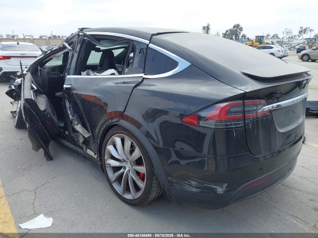 Tesla Model X 75d/p100d/p90d 2016 5YJXCBE41GF018130 Image 3