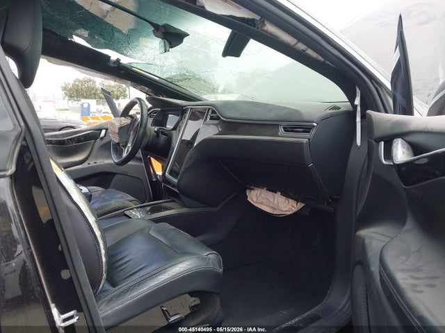Tesla Model X 75d/p100d/p90d 2016 5YJXCBE41GF018130 Image 5