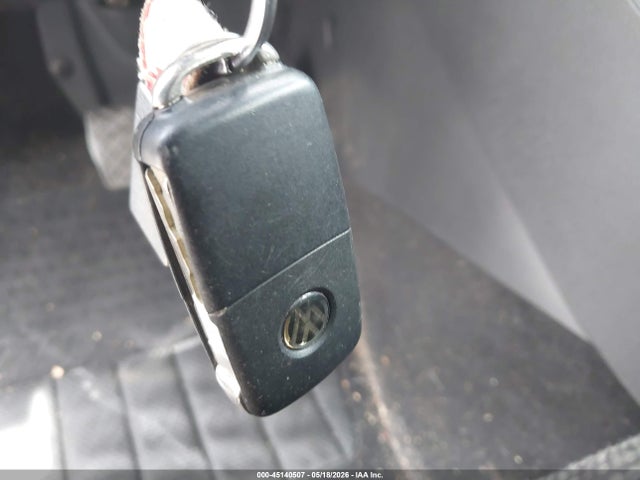 WVGAV7AX1HK044997 Volkswagen Tiguan 2.0t/2.0t S