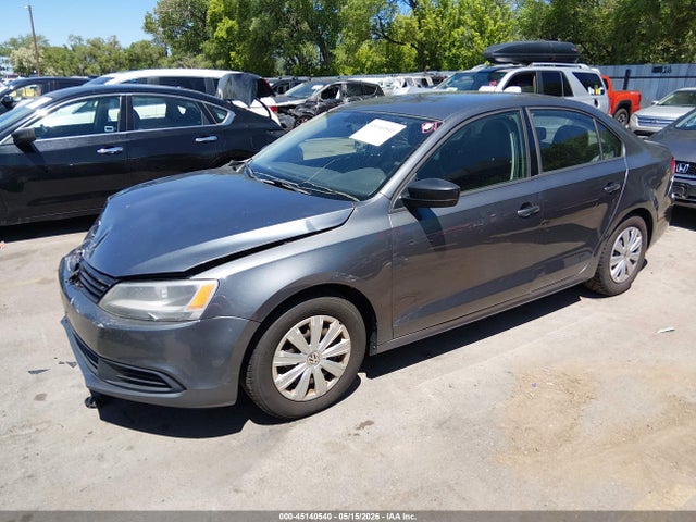 3VW2K7AJ2EM242180 Volkswagen Jetta 2.0l S