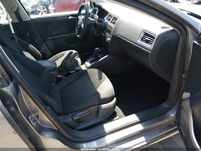 3VW2K7AJ2EM242180 Volkswagen Jetta 2.0l S