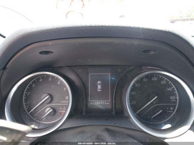 45140559 :رقم المزاد ، 4T1B11HK4JU037074 vin ، 2018 Toyota Camry Se مزاد بيع