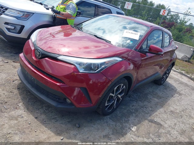 45140589 :رقم المزاد ، NMTKHMBXXJR026945 vin ، 2018 Toyota C-hr Xle Premium مزاد بيع