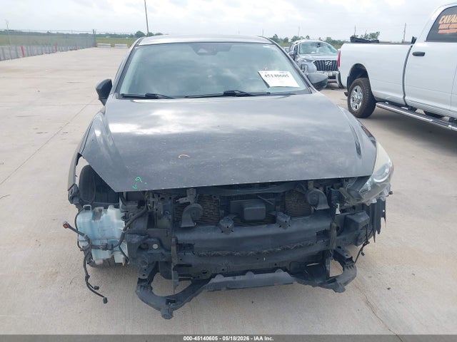 45140605 :رقم المزاد ، 3MZBN1V36JM204977 vin ، 2018 Mazda Mazda3 Touring مزاد بيع