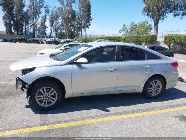 Hyundai SONATA SE 2015 5NPE24AF9FH131384 Image 15