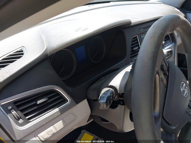 Hyundai SONATA SE 2015 5NPE24AF9FH131384 Image 16