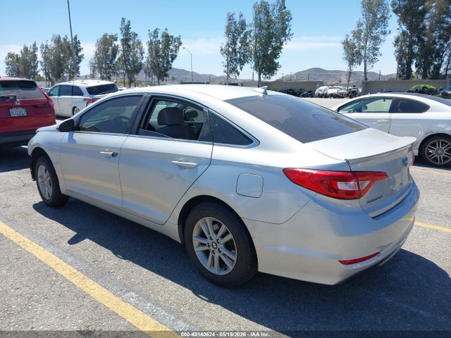 Hyundai SONATA SE 2015 5NPE24AF9FH131384 Image 3