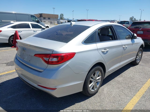 Hyundai SONATA SE 2015 5NPE24AF9FH131384 Image 4