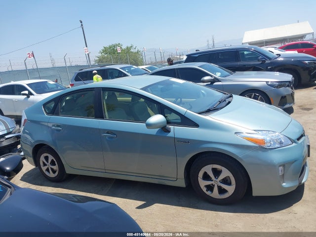 45140664 :رقم المزاد ، JTDKN3DU2F1992931 vin ، 2015 Toyota Prius Four مزاد بيع