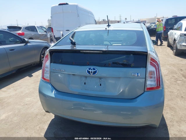 45140664 :رقم المزاد ، JTDKN3DU2F1992931 vin ، 2015 Toyota Prius Four مزاد بيع