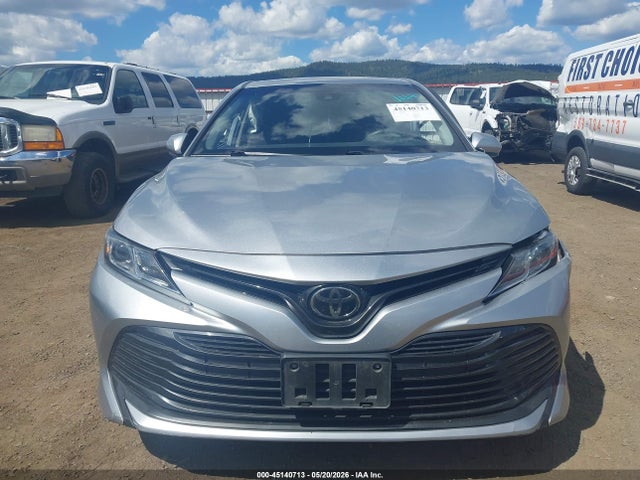 2020 Toyota Camry Le მანქანა იყიდება აუქციონზე, vin: 4T1C11AKXLU929685, აუქციონის ნომერი: 45140713