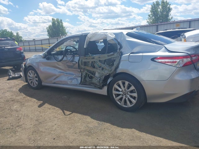 2020 Toyota Camry Le მანქანა იყიდება აუქციონზე, vin: 4T1C11AKXLU929685, აუქციონის ნომერი: 45140713