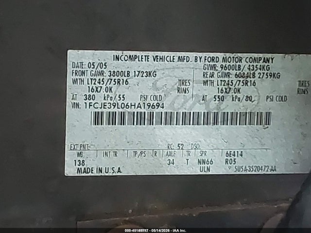 45140717 :رقم المزاد ، 1FCJE39L06HA19694 vin ، 2006 Ford Econoline E350 Super Duty Strp Chas مزاد بيع