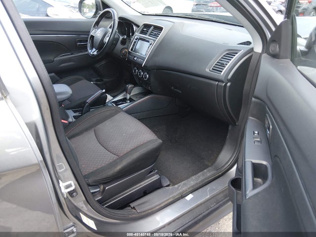 45140748 :رقم المزاد ، JA4AP3AU1JU013198 vin ، 2018 Mitsubishi Outlander Sport 2.0 Le مزاد بيع