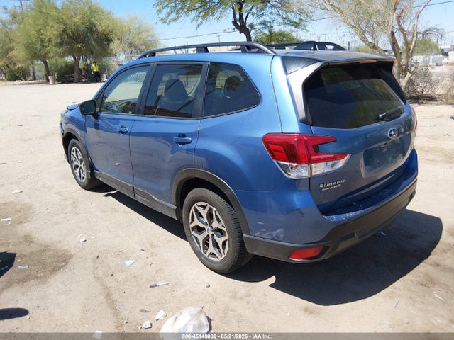 JF2SKACC4RH449051 Subaru Forester Premium