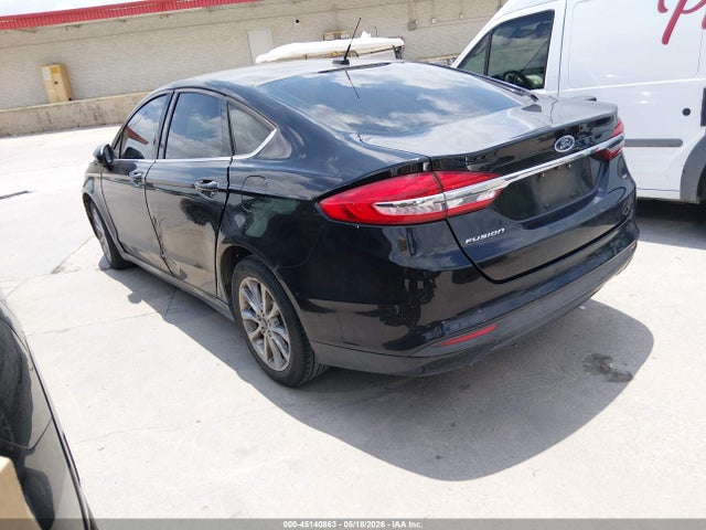45140863 :رقم المزاد ، 3FA6P0H78HR302595 vin ، 2017 Ford Fusion Se مزاد بيع