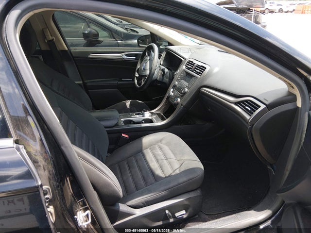 45140863 :رقم المزاد ، 3FA6P0H78HR302595 vin ، 2017 Ford Fusion Se مزاد بيع