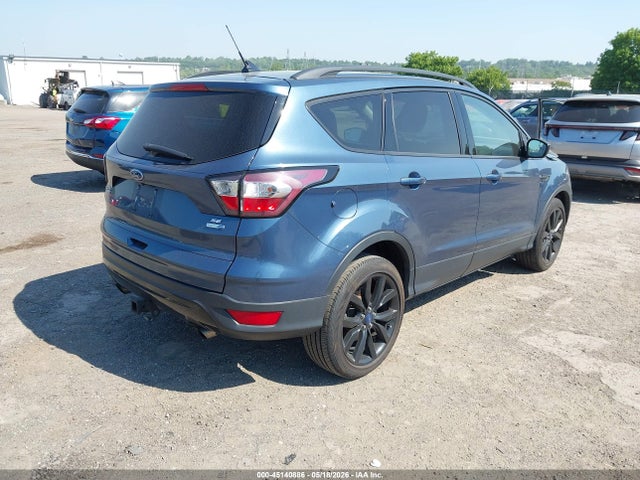 Ford ESCAPE SE 2018 1FMCU9GD3JUB66212 Image 4