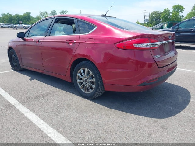 Продажа на аукционе авто 2017 Ford Fusion S, vin: 3FA6P0G77HR231648, номер лота: 45140944