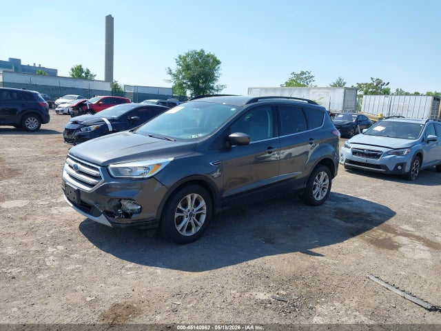 Продаж на аукціоні авто 2017 Ford Escape Se, vin: 1FMCU9GD8HUA86575, номер лоту: 45140962