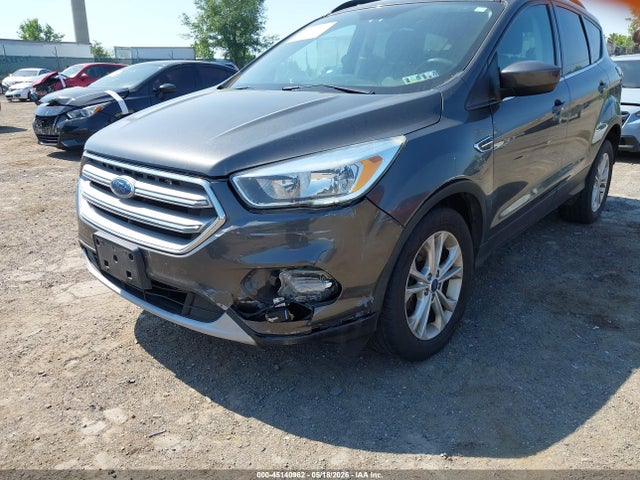 Продаж на аукціоні авто 2017 Ford Escape Se, vin: 1FMCU9GD8HUA86575, номер лоту: 45140962