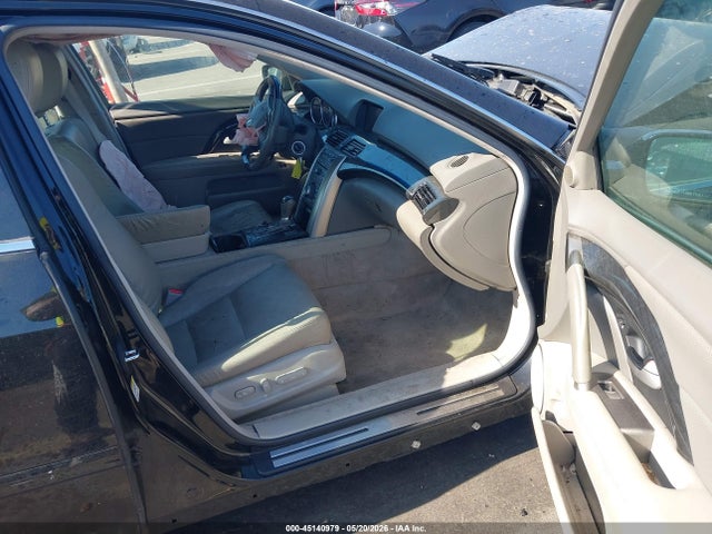 Auction sale of the 2011 Acura Rl 3.7, vin: JH4KB2F62BC000074, lot number: 45140979