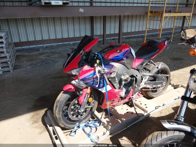 Продажа на аукционе авто 2022 Honda Cbr1000 Rr, vin: JH2SC7713NK500132, номер лота: 45140996