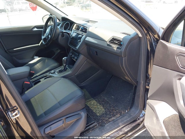 Aukcja sprzedaży 2018 Volkswagen Tiguan 2.0t Se/2.0t Sel, vin: 3VV2B7AX8JM011058, numer aukcji: 45141010