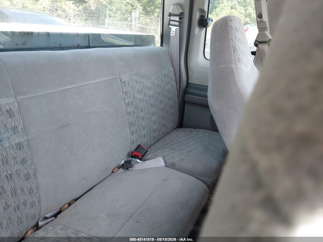 Продажа на аукционе авто 2000 Ford F-250 Lariat/xl/xlt, vin: 1FTNX20L0YEB40832, номер лота: 45141019