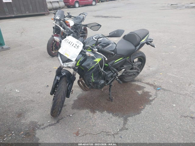 Продажа на аукционе авто 2022 Kawasaki Er650 L, vin: ML5EREL15NDA76842, номер лота: 45141125