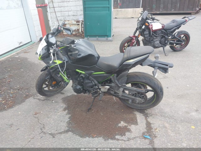Продажа на аукционе авто 2022 Kawasaki Er650 L, vin: ML5EREL15NDA76842, номер лота: 45141125