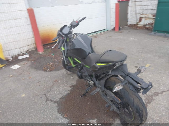 Продажа на аукционе авто 2022 Kawasaki Er650 L, vin: ML5EREL15NDA76842, номер лота: 45141125