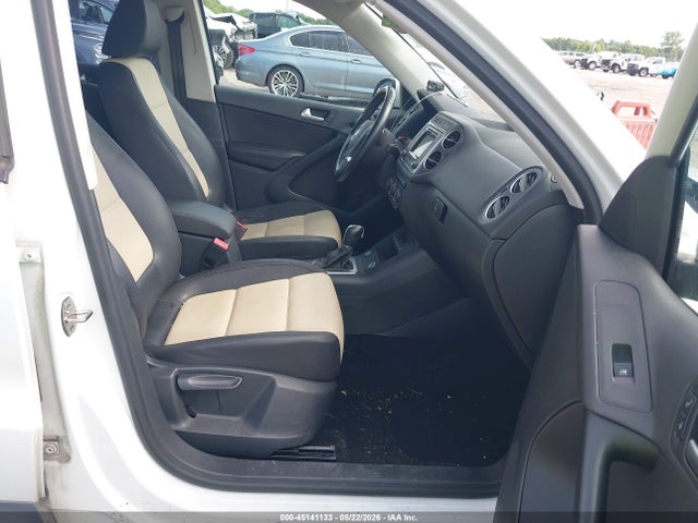 Продажа на аукционе авто 2016 Volkswagen Tiguan S, vin: WVGAV7AX3GW580261, номер лота: 45141133