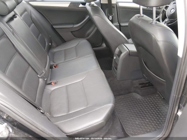 3VWD17AJ5FM414604 Volkswagen Jetta 1.8t Se