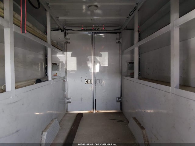 Aukcja sprzedaży 2017 Ford Transit-350 Cutaway, vin: 1FDBF6PM1HKA52977, numer aukcji: 45141165