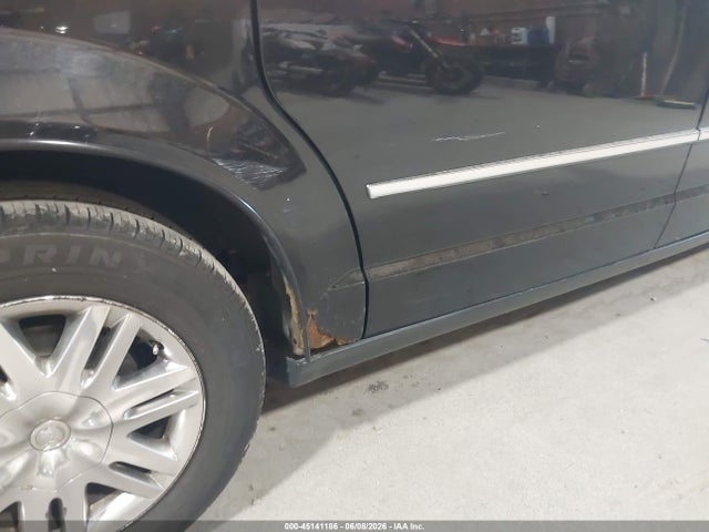 45141186 :رقم المزاد ، 2A4RR5D19AR279382 vin ، 2010 Chrysler Town & Country Touring مزاد بيع