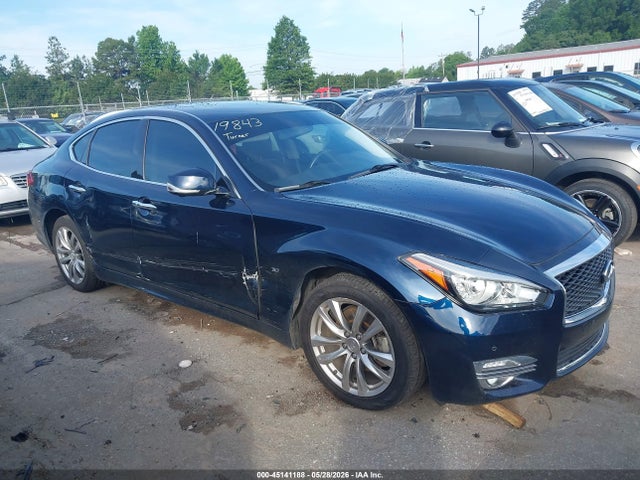 45141188 :رقم المزاد ، JN1BY1AP2JM181117 vin ، 2018 Infiniti Q70 3.7 Luxe مزاد بيع