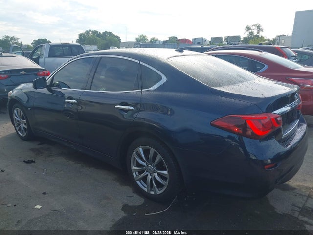 45141188 :رقم المزاد ، JN1BY1AP2JM181117 vin ، 2018 Infiniti Q70 3.7 Luxe مزاد بيع