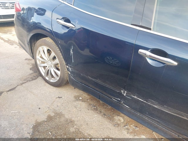45141188 :رقم المزاد ، JN1BY1AP2JM181117 vin ، 2018 Infiniti Q70 3.7 Luxe مزاد بيع