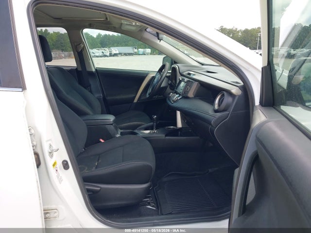 2014 Toyota Rav4 Xle მანქანა იყიდება აუქციონზე, vin: 2T3WFREV4EW075630, აუქციონის ნომერი: 45141250